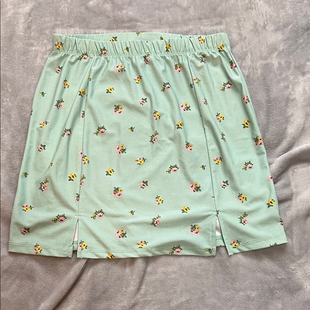 Rue 21 Women's Size M Floral Mini Skirt